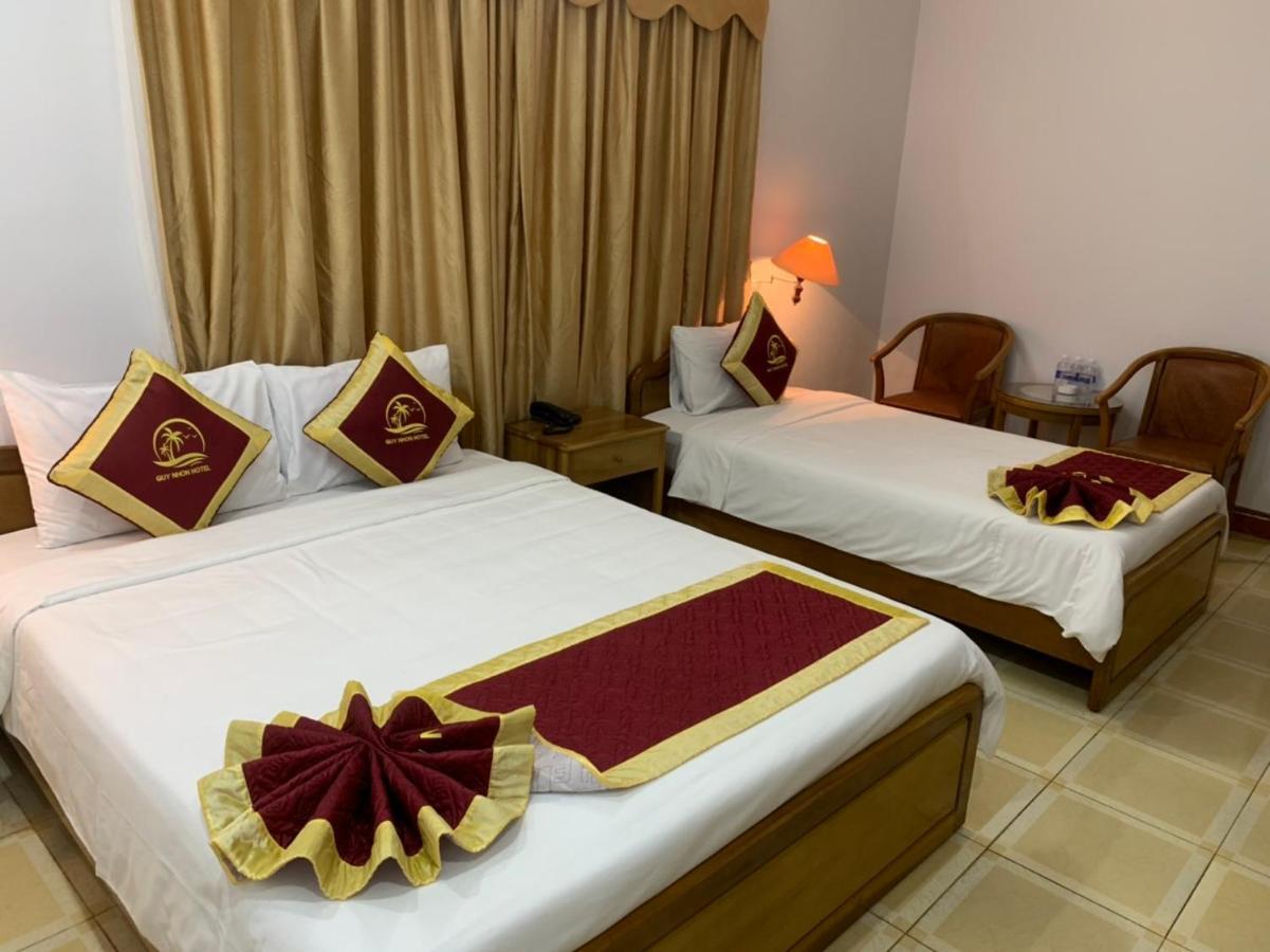 Quy Nhon Hotel Bagian luar foto